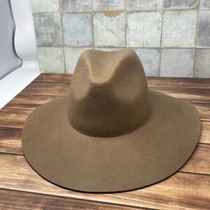 Olive & Pique Tan Wool Hat S31